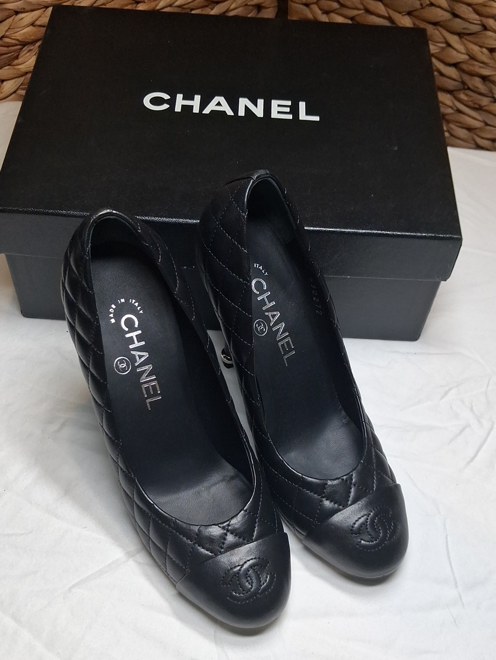 CHANEL Black Quilted Leather CC Cap-Toe Pumps